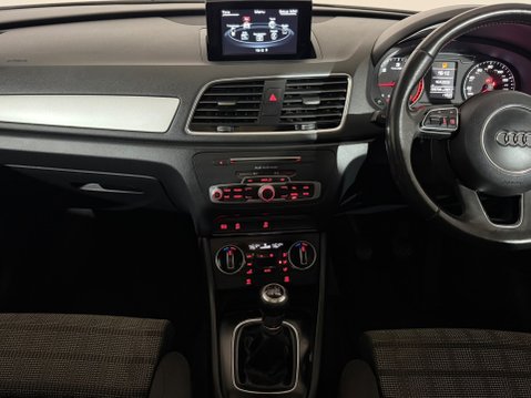 Audi Q3 TDI SE 14