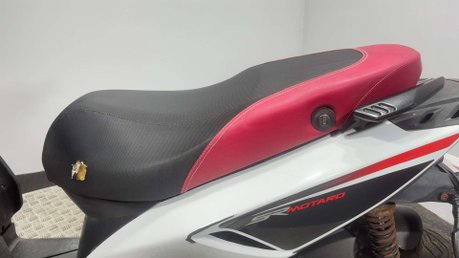 Aprilia SR 2013 12K RUNNING 2 STROKE PROJECT SCOOTER 50CC LEARNER BIKE 12