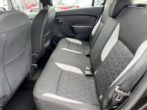 Dacia Sandero Stepway 0.9 TCe Laureate Euro 5 5dr 30