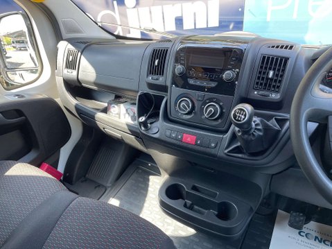 Citroen Relay 40 L4H2 17SEAT LIGHTWEIGHT MINIBUS NON-D1 with FULL MESH RAMP, A/C, CAMERA. 28