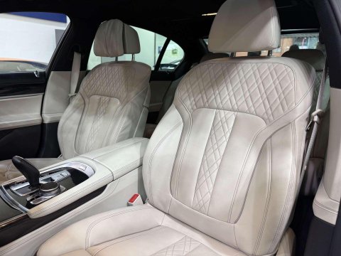 BMW 7 Series 3.0 740Ld M Sport Saloon 4dr Diesel Auto xDrive Euro 6 (s/s) (320 ps) 31