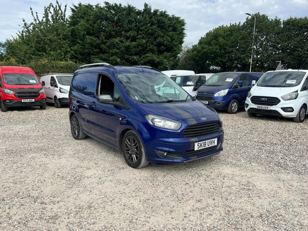 Ford Transit Courier SWB L1H1 Low Roof Sport Air Con Alloys Sensors Cam EURO 6 NO VAT 4