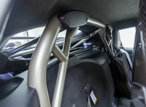 Porsche Cayman GT4 RS (718) 19