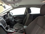 Vauxhall Astra 2.0 Astra SRi CDTi Auto 5dr 33