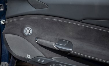 Ferrari 488 Spider 23