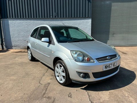 Ford Fiesta 1.25 Zetec Blue Edition 3dr 1