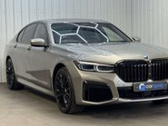 BMW 7 Series 4.4 750i M Sport xDrive Auto 4WD 4dr 9