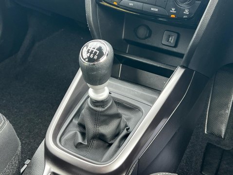 Suzuki Vitara SZ-T BOOSTERJET MHEV 24