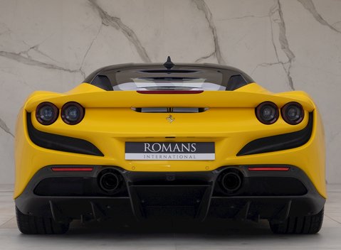 Ferrari F8 Tributo 5