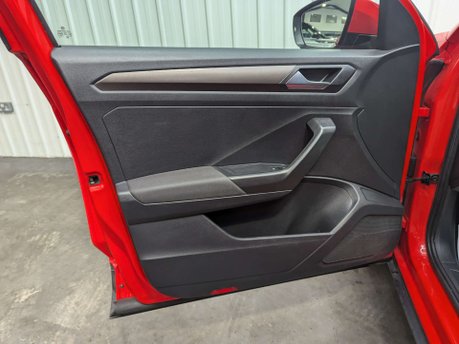 Volkswagen T-Roc 1.0 T-Roc SE TSi 5dr 58