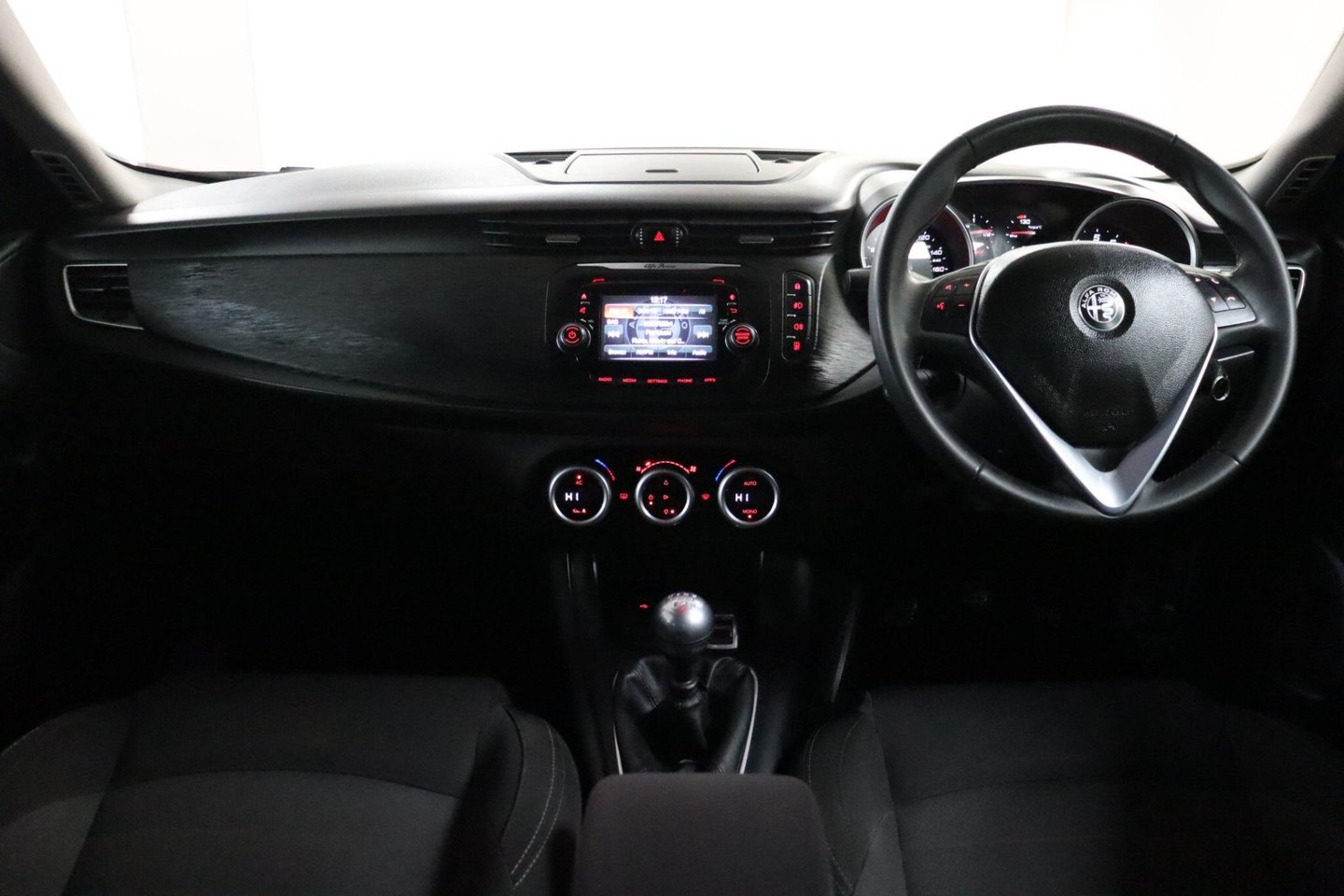 2019 Alfa Romeo Giulietta — image 31
