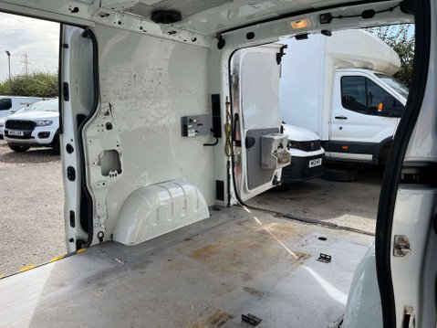 Vauxhall Vivaro 1.6 Vivaro 2900 CDTI 37