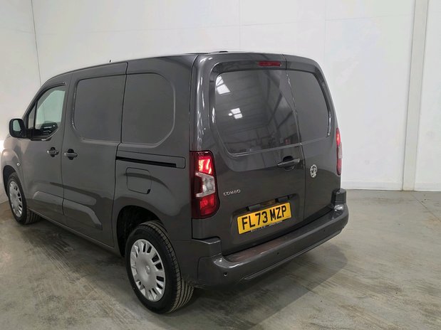 Vauxhall Combo VAUXHALL COMBO CARGO L1 DIESEL 2300 1.5 Turbo D 100ps H1 Pro Van 12