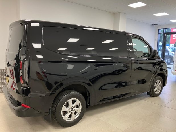 Ford Transit Custom Transit Custom 2.0 EcoBlue 136ps H1 Van Limited Auto 12