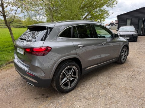 Mercedes-Benz GLA GLA 200 AMG LINE PREMIUM 21