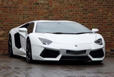 Lamborghini Aventador LP 700-4