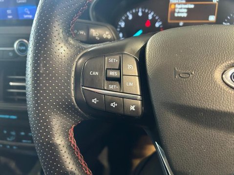 Ford Focus 1.0T EcoBoost ST-Line Style Euro 6 (s/s) 5dr 23