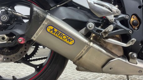 Triumph Street Triple R 2015 15K QUICK SHIFTER ARROW EXHAUST NEW MOT NAKED BIKE 34