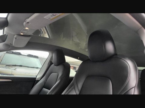 Tesla Model Y LONG RANGE AWD 37