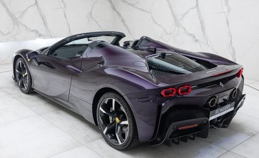 Ferrari SF90 Spider 12