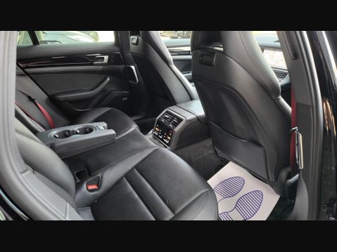 Porsche Panamera 4 10 YEARS EDITION PDK 21