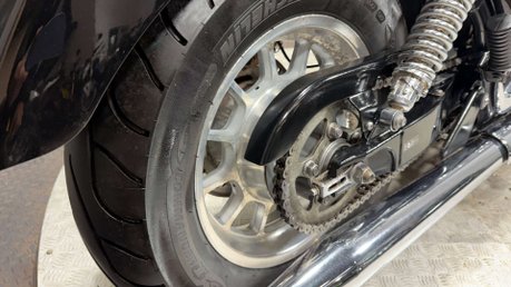 Triumph Bonneville 2013 ONLY 13K 1 OWNER LONG MOT MID-WEIGHT CRUISER BIKE 865CC 28