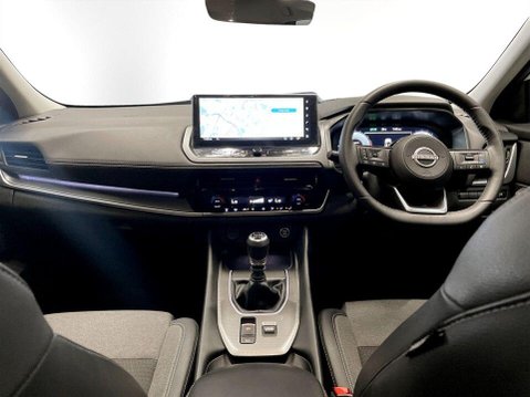 Nissan Qashqai 1.3 DIG-T MHEV N-Connecta SUV 5dr Petrol Hybrid Manual Euro 6 (s/s) (140 ps 19