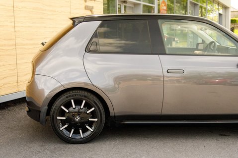 Honda Honda E ADVANCE 7