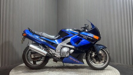 Kawasaki ZZR 1991 SPARES OR REPAIR PROJECT BREAKER PARTS BIKE 600CC CLASSIC