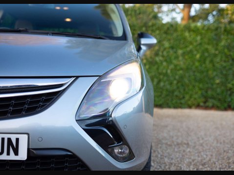 Vauxhall Zafira 2.0 Zafira Tourer SE CDTi 5dr 24