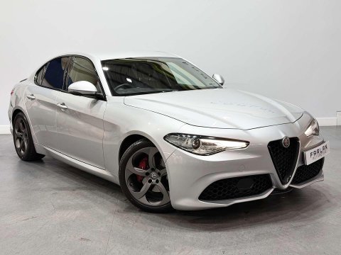 Alfa Romeo Giulia 2.2 TD Speciale Saloon 4dr Diesel Auto Euro 6 (s/s) (180 ps) 9