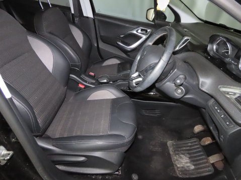 Peugeot 2008 ALLURE PREMIUM 9