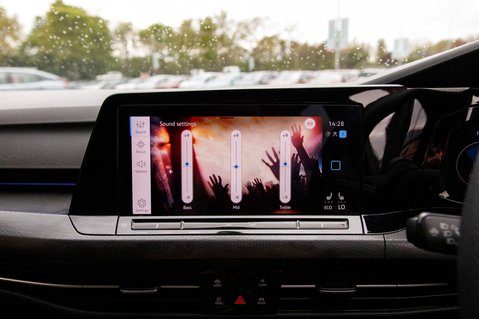 Volkswagen Golf GTE DSG 33