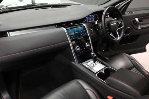 Land Rover Discovery Sport 1.5 Discovery Sport Urban Edition PHEV Auto 4WD 5dr 18