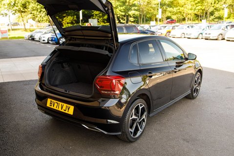 Volkswagen Polo R-LINE TSI 38