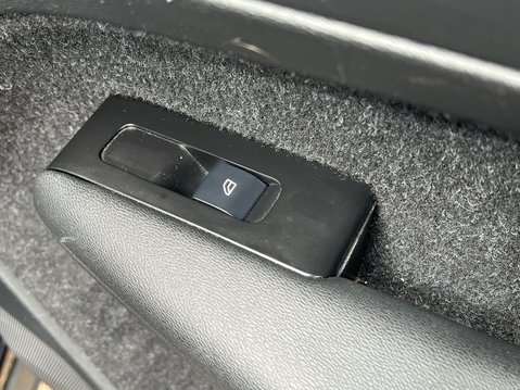 Volvo XC40 B4 INSCRIPTION PRO MHEV 38