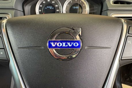 Volvo XC70 3.0 T6 SE Lux Estate 5dr Petrol Geartronic AWD Euro 5 (304 ps) 44