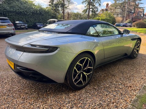 Aston Martin DB11 4.0 DB11 V8 Volante Auto 2dr 12
