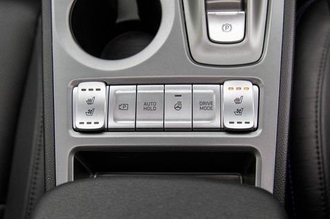 Hyundai KONA ULTIMATE 42