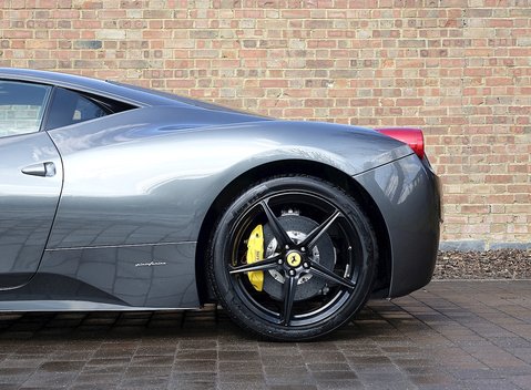 Ferrari 458 Italia 7