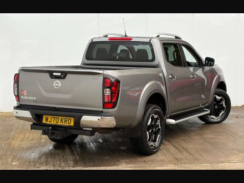 Nissan Navara 2.3 Navara Tekna dCi 4WD 5dr 34
