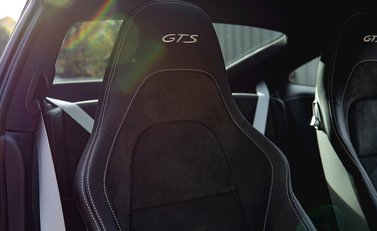 Porsche 911 (991.2) Carrera 4 GTS 'British Legends E 13