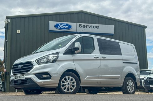 Ford Transit Custom Crew Cab SWB L1H1 Low Roof Limited 320 Air Con Alloys Sensors EURO 6