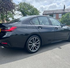 BMW 3 Series 318D SPORT 4
