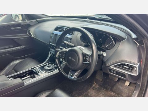 Jaguar XE 2.0d R-Sport Auto AWD Euro 6 (s/s) 4dr 5