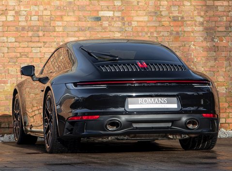 Porsche 911 Carrera 4S (992) 3