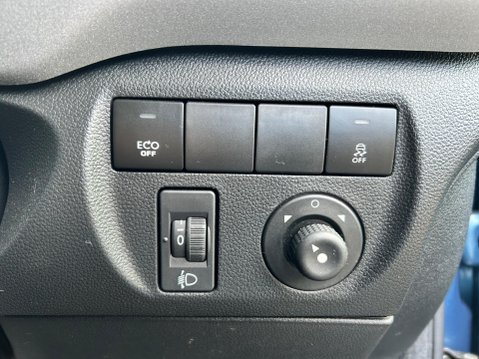 Citroen Berlingo BLUEHDI FEEL ETG6 38