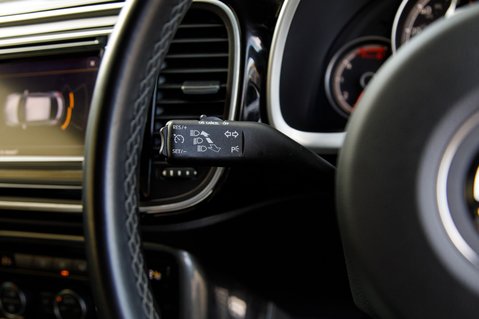 Volkswagen Beetle R LINE TDI BLUEMOTION TECHNOLOGY 14