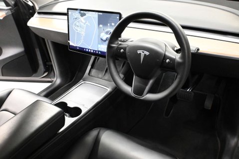 Tesla Model Y Model Y Long Range AWD 4WD 5dr 15