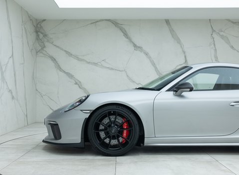 Porsche 911 GT3 (991.2) 31